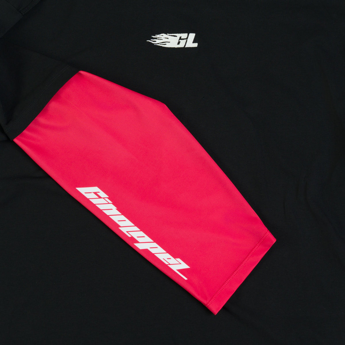 300 km/h Red Layered Longsleeve 300 km/h Red Layered Longsleeve – Gino Lopez