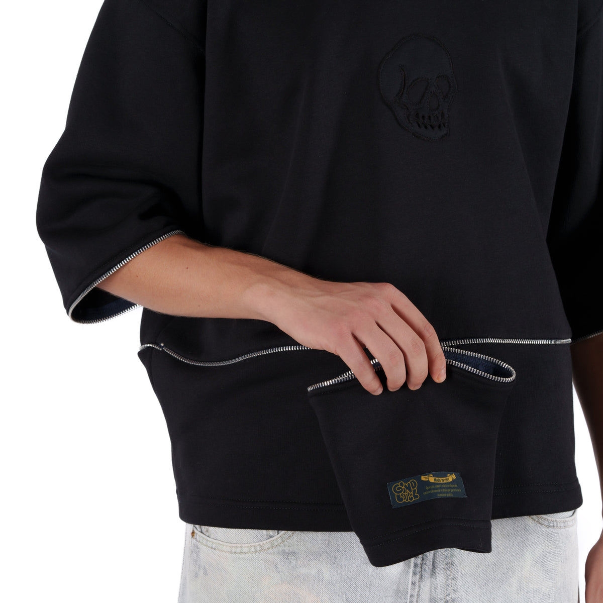 Zipper 1 Zipper 1 – Gino Lopez